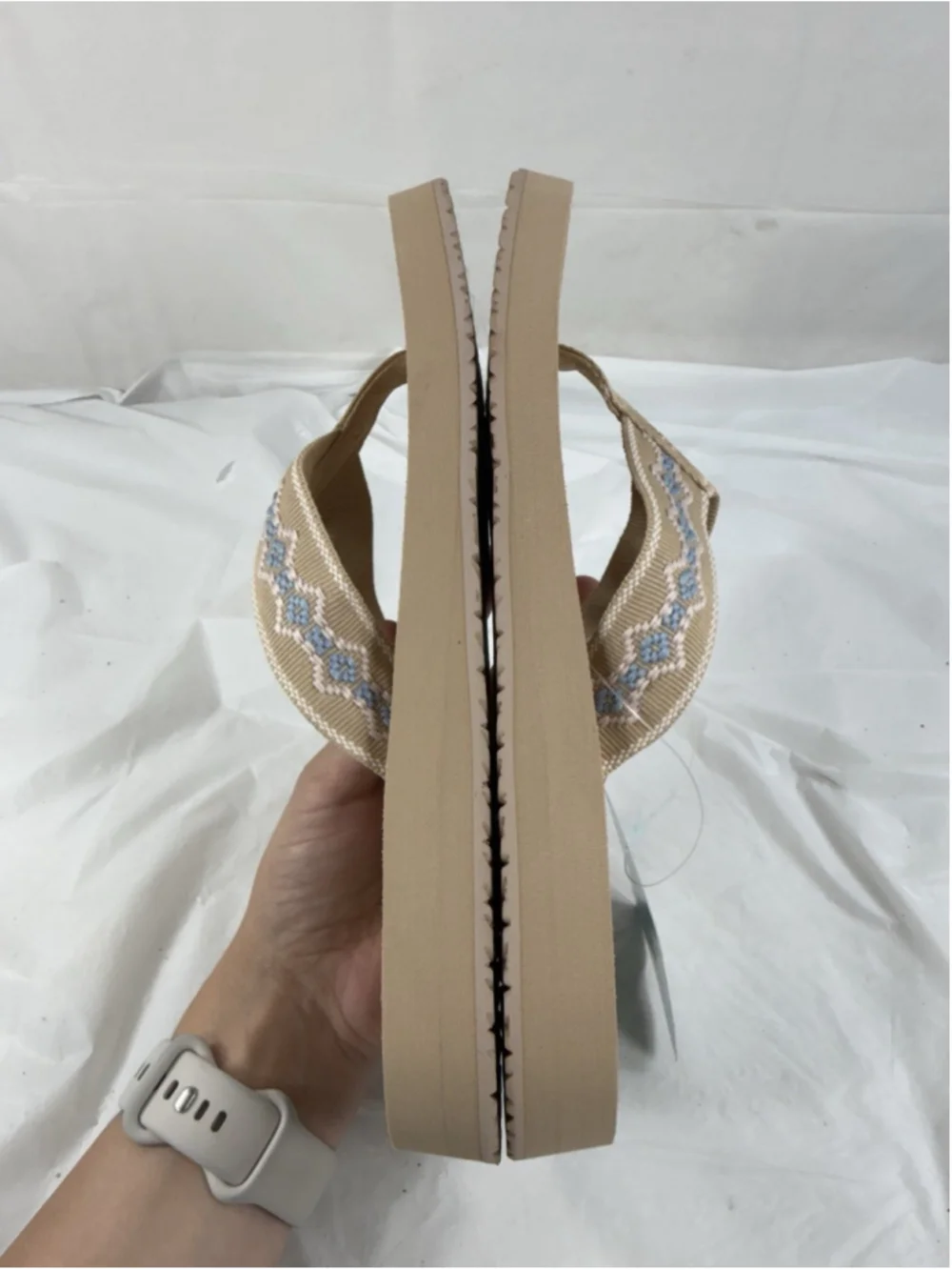 Reef Beige Foam Flip Flops Womens Size 8 Casual Beach Sandals